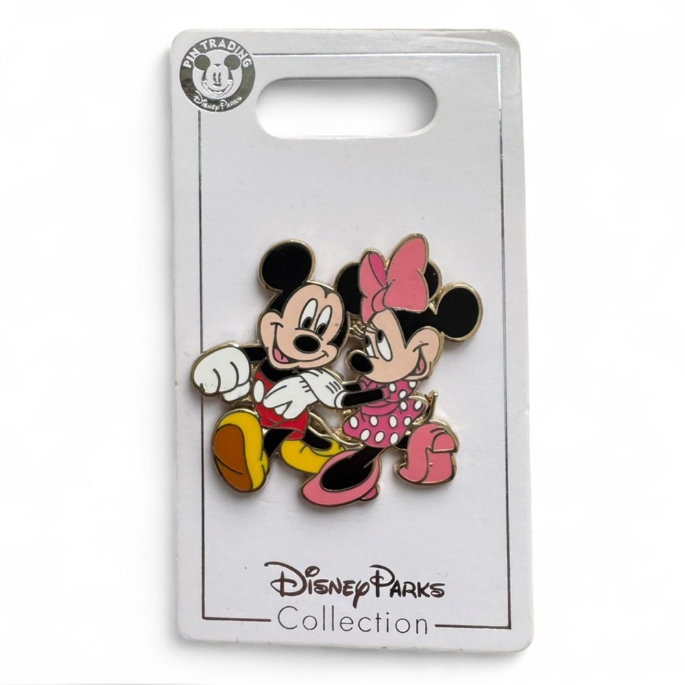 BRAND NEW Disney Pin - Mickey & Minnie